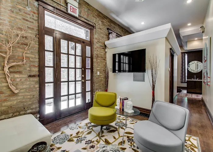 The Golden Arm (adults Only) 2* Chicago