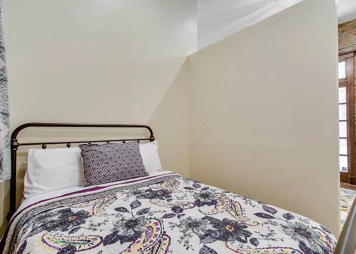 The Golden Arm (adults Only) Inn 2*