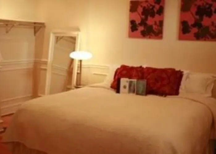 The Golden Arm (adults Only) Inn 2*