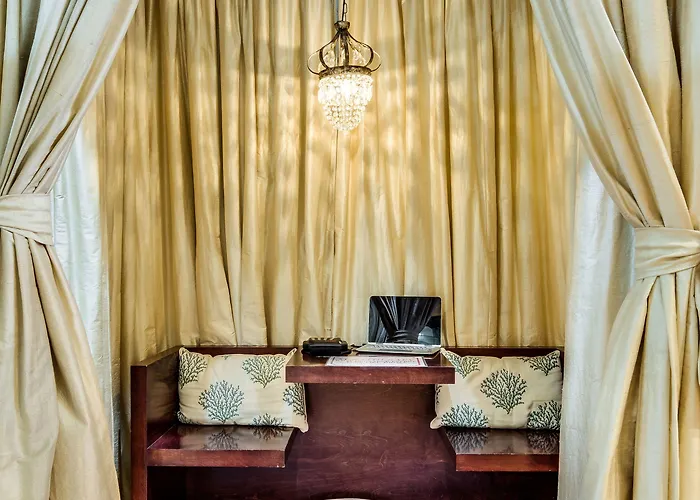 The Golden Arm (adults Only) 2*