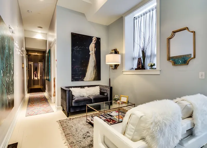 The Golden Arm (adults Only) 2* Chicago
