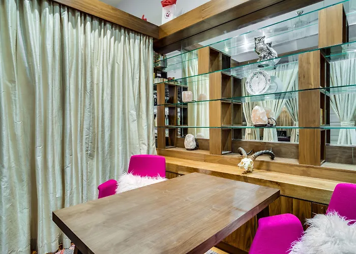 The Golden Arm (adults Only) Inn 2*
