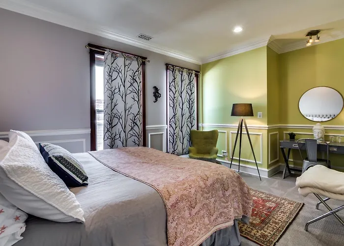 The Golden Arm (adults Only) Inn