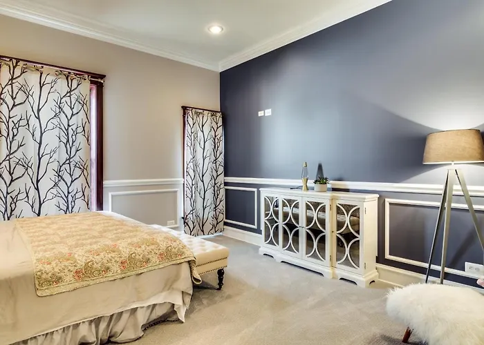 The Golden Arm (adults Only) 2* Chicago